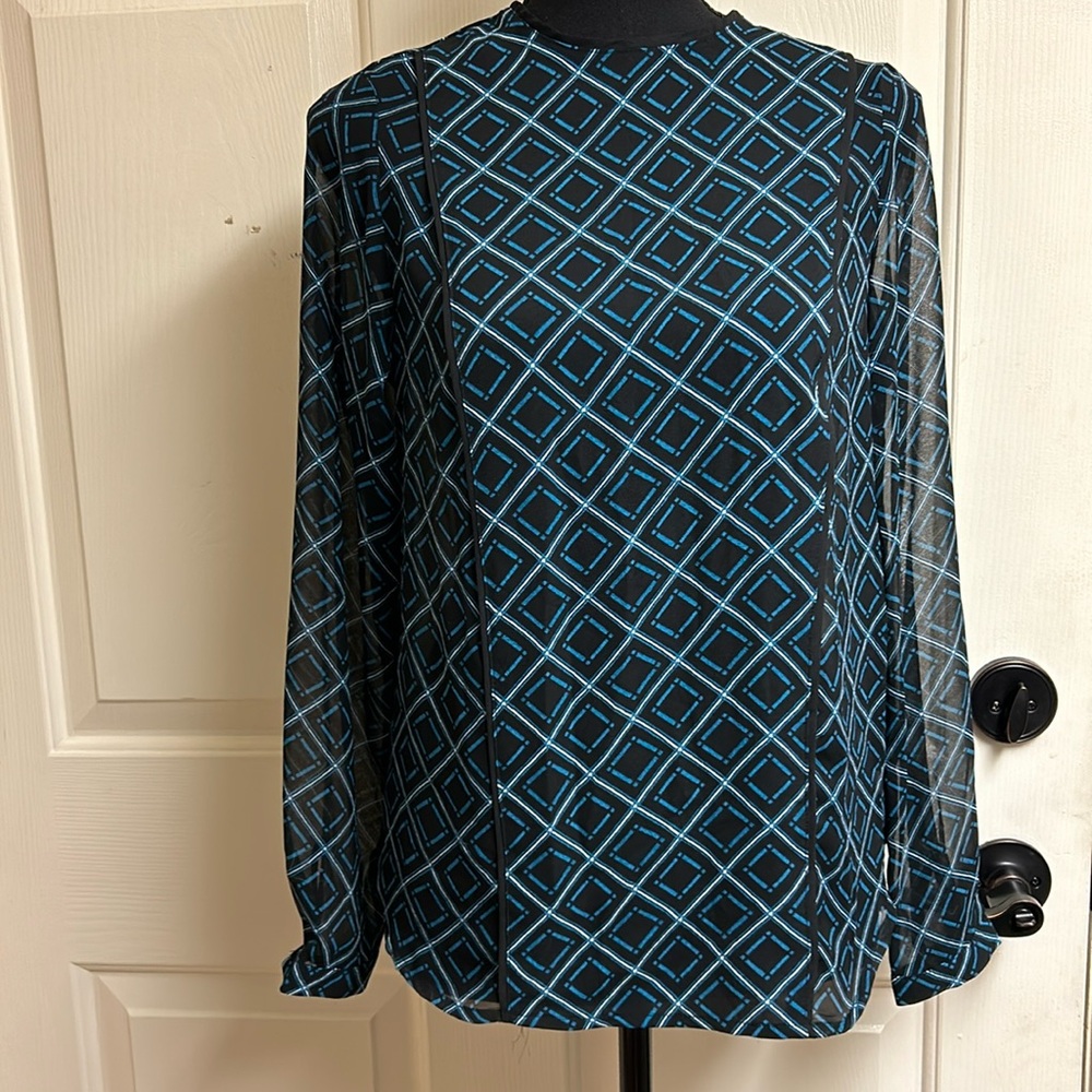 WHO WHAT WEAR Black and Blue long sleeve blouse, Size XS, NWT